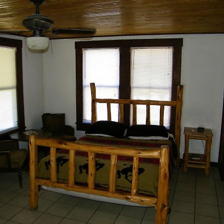 River Front Motel Bandera Ngoại thất bức ảnh